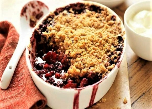 Apple Berry Crumble Image