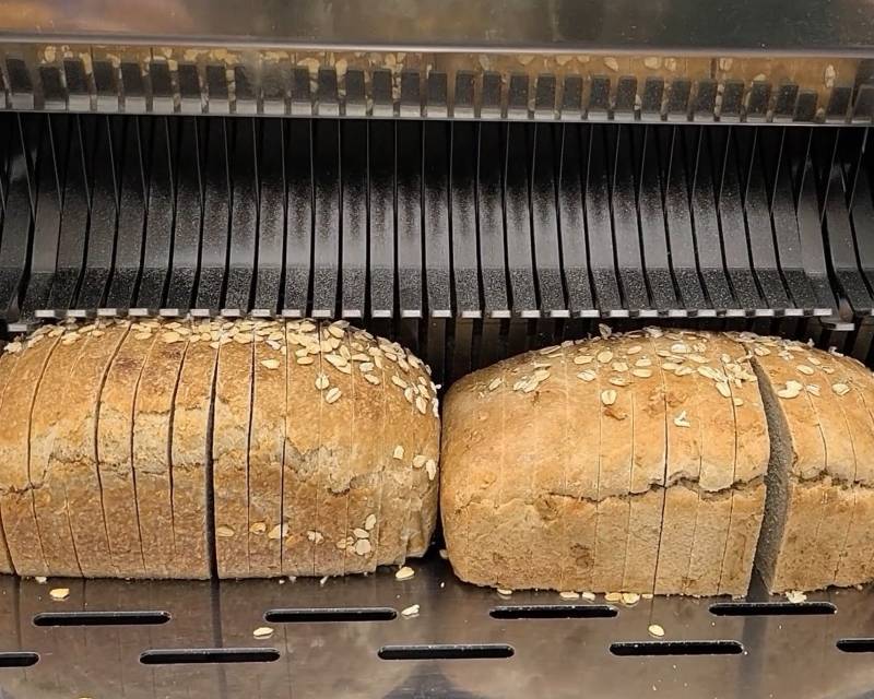 Community Loaves Slicer